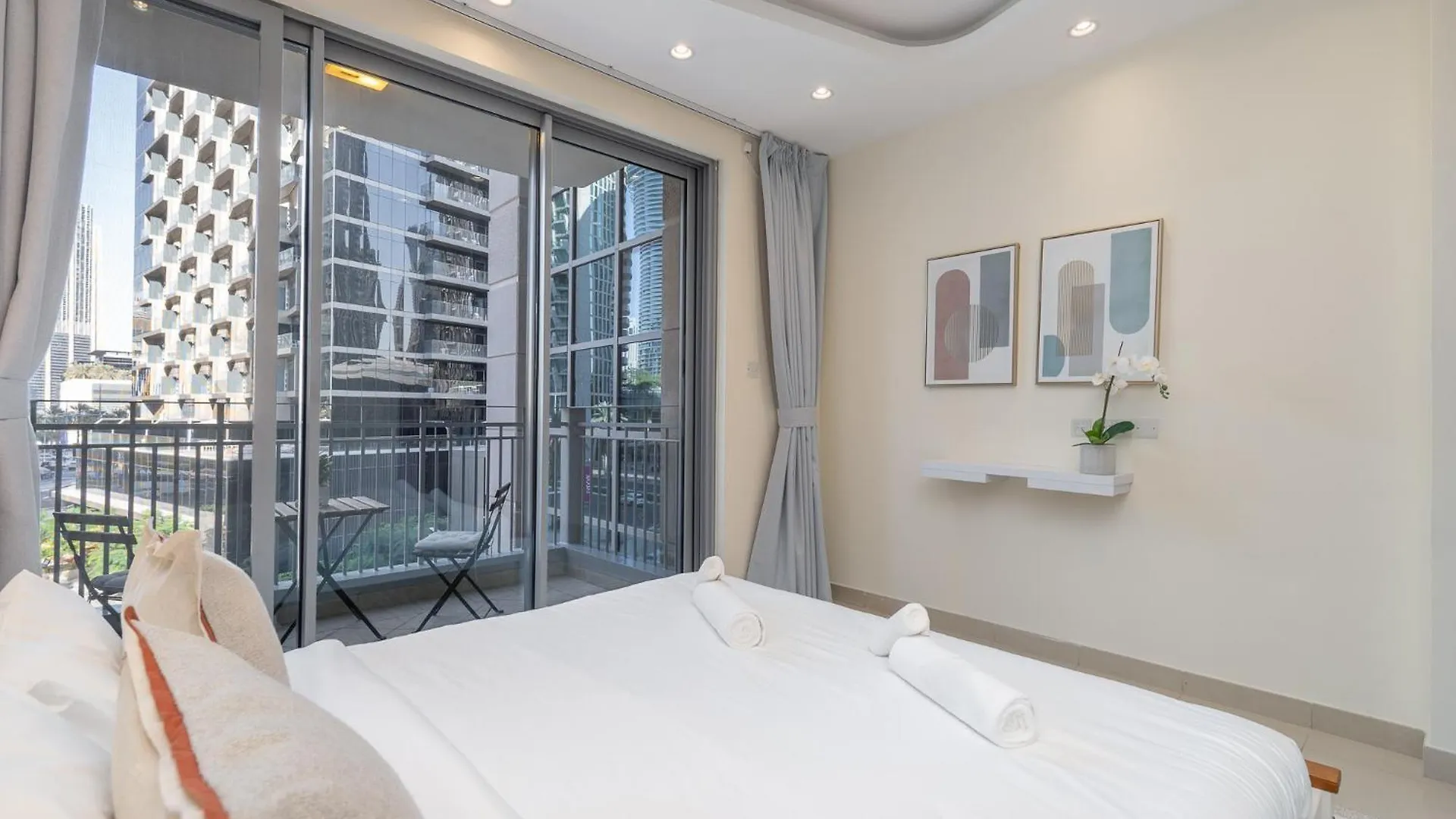 Sophisticated And Elegant 2Br In Downntown Dubai Apartment United Arab Emirates