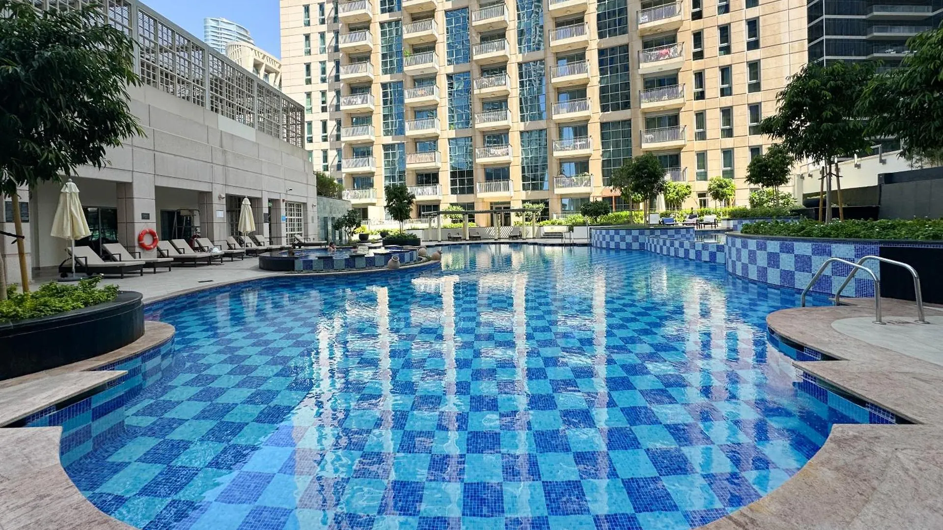 Sophisticated And Elegant 2Br In Downntown Dubai Apartment