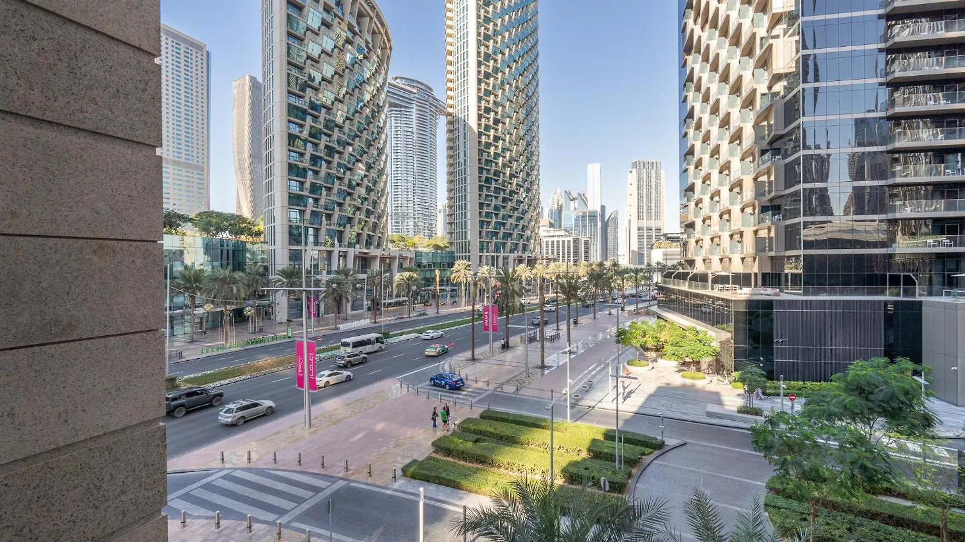 Sophisticated And Elegant 2Br In Downntown Dubai Apartment